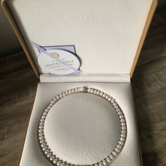 Freshwater pearl necklace - Picture 3 of 5